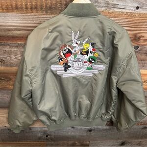 Vintage Bomber Jacket XS Warner Brothers Studio Store Looney Tunes Green Zipper